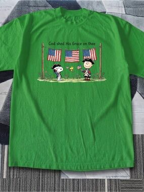 Gildan Snoopy & Charlie Brown Patriotic Tee